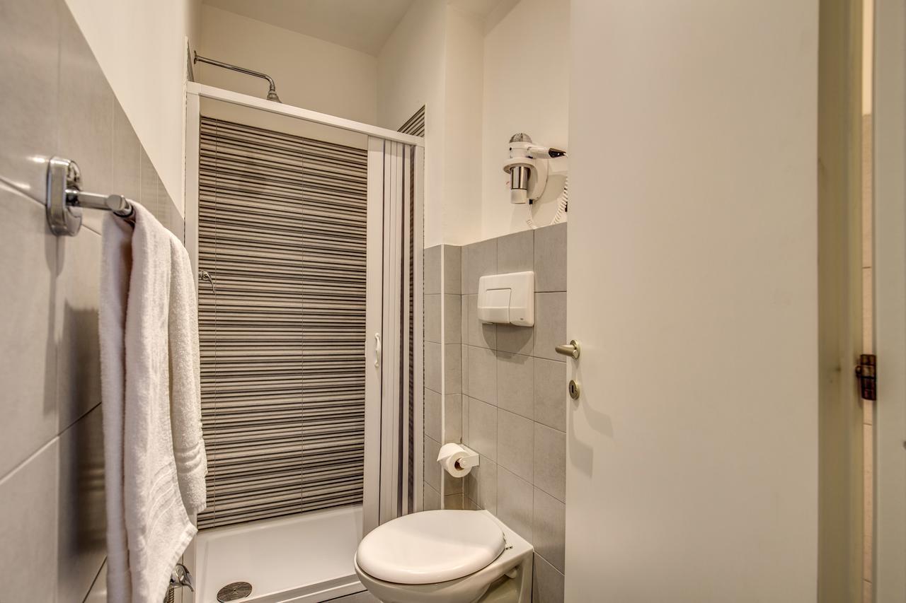 Enzo Luxury Rooms 로마 외부 사진